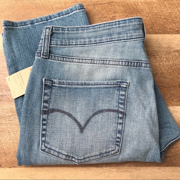 Levi’s Mid Rise Skinny Jeans - Picture 8 of 9